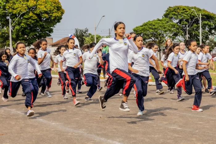 Estudantes participam do Circuito de Corridas de Rua em Apucarana
