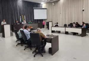 Câmara de Apucarana aprova Comissão Processante contra Mauro Bertoli