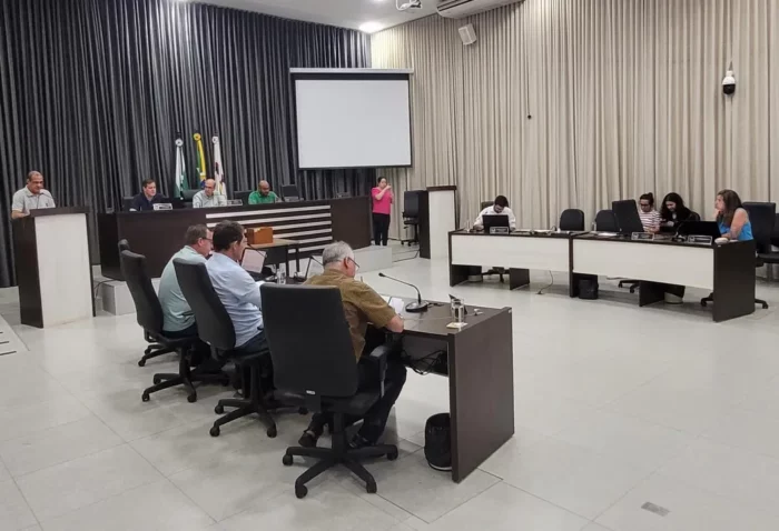 Câmara de Apucarana aprova Comissão Processante contra Mauro Bertoli