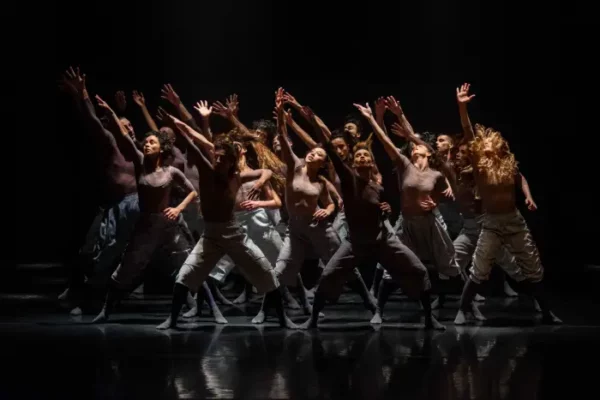 Balé Teatro Guaíra continua turnê pelo Paraná, agora por Apucarana e Maringá