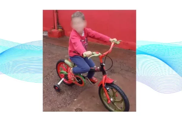 Criança de sete anos é ejetada de caminhonete e morre em Londrina