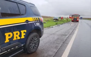 Bebê sai ileso de acidente que deixou mulher morta no Paraná