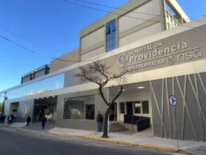 Menina de 10 anos esfaqueada pelo padrasto está internada na UTI em Apucarana