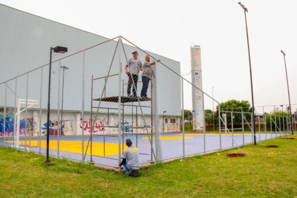 Arapongas tem data marcada para entrega de quadra esportiva; confira