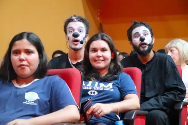 Prefeitura de Arapongas realiza atividades de combate ao Cyberbullying