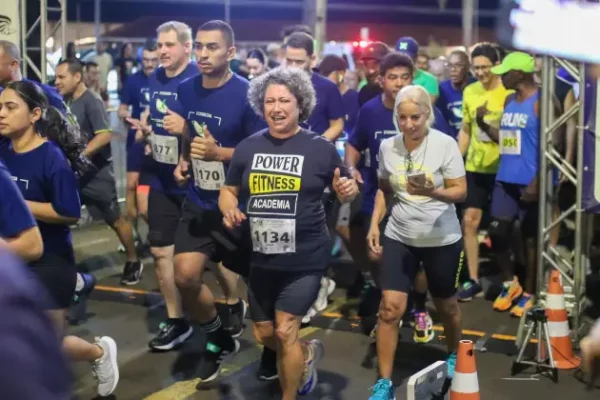 2ª Corrida Cidade dos Pássaros reúne 1.250 atletas em Arapongas