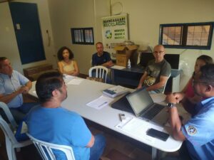 Meio Ambiente e Fiscalização de Mandaguari se reúnem com prestadoras de recolhimento de resíduos de construção