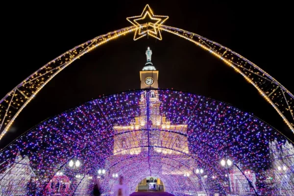 Apucarana começa a instalar decoração de Natal na próxima semana