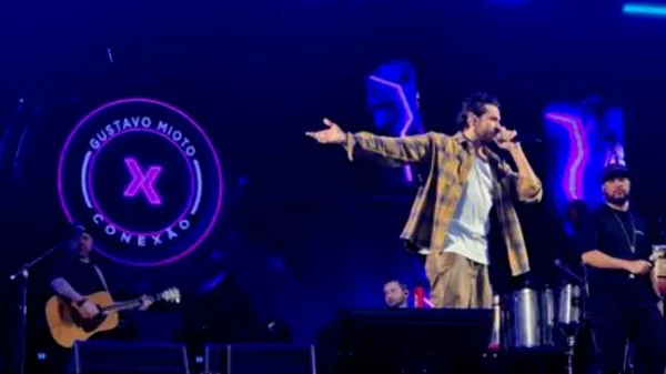Show de Gustavo Mioto na 20ª Expovale conquista o público em Ivaiporã