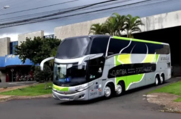 Movimento nas rodoviárias de Apucarana e Arapongas aumenta no feriado