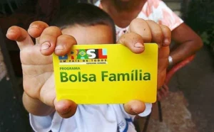 Governo pode cortar até 500 mil beneficiários do Bolsa Família