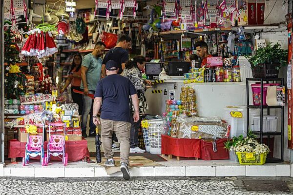 Agências do Trabalhador vão intermediar 2,5 mil vagas temporárias no final do ano