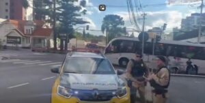 Deputado Estadual Delegado Jacovós presenciou um assaltante praticando furto