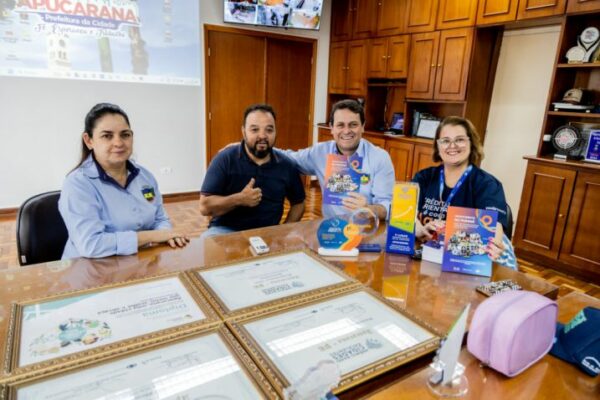 Apucarana é destaque em livro de microcrédito da Fomento Paraná
