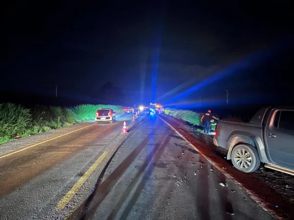 Motociclista de 55 anos morre após bater em Amarok na BR-376 no PR