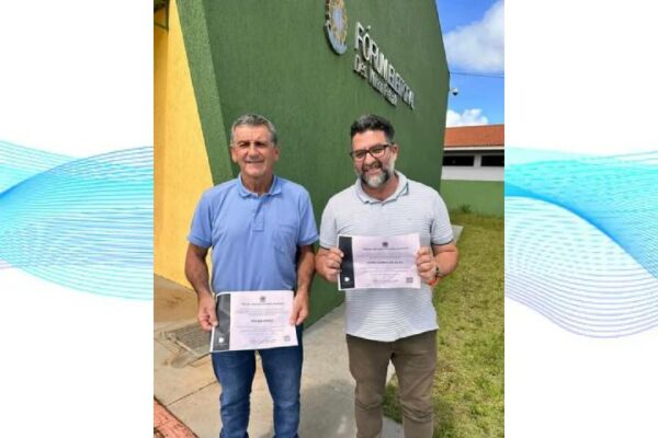 A diplomação do prefeito e vice-prefeito de Marilândia do Sul foi realizada na tarde desta terça-feira (10), no Fórum Eleitoral do município