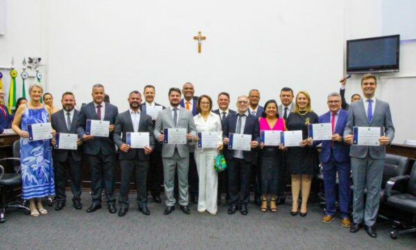 Justiça Eleitoral diploma os eleitos em Arapongas e Sabáudia