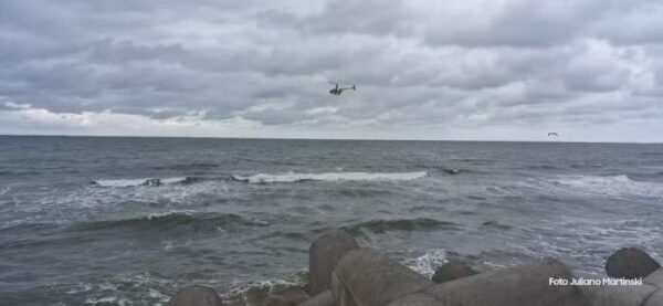 Menino de 12 anos desaparece após se afogar em praia no litoral do Paraná