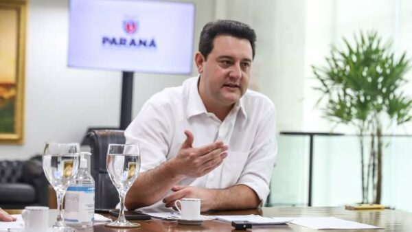 Ratinho Jr. se movimenta para 2026, mas esbarra em indefinição nacional do PSD