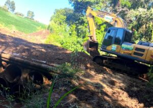 Prefeitura de Cambira realiza manutenção de pontes e estradas rurais