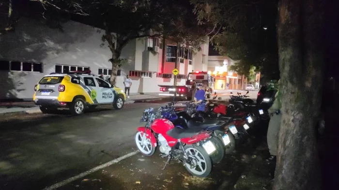 PM de Arapongas apreende 15 motocicletas durante operação de trânsito