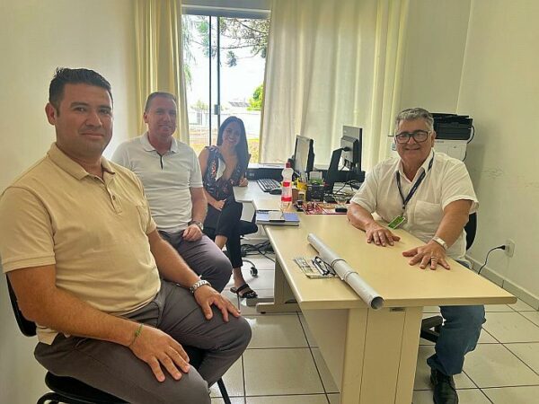 Secretarias de Turismo e Indústria e comércio buscam juntas fortalecer o turismo em Faxinal