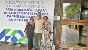 Faxinal no encontro de Prefeitos e Gestores da Assistência Social