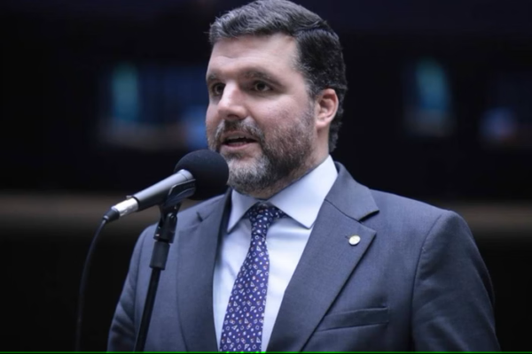 Não há rompimento se não há relação, diz Lupion líder da FPA sobre Fávaro