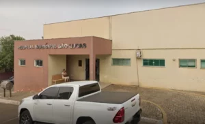 Briga entre pai e filho termina com um esfaqueado e outro baleado em Kaloré