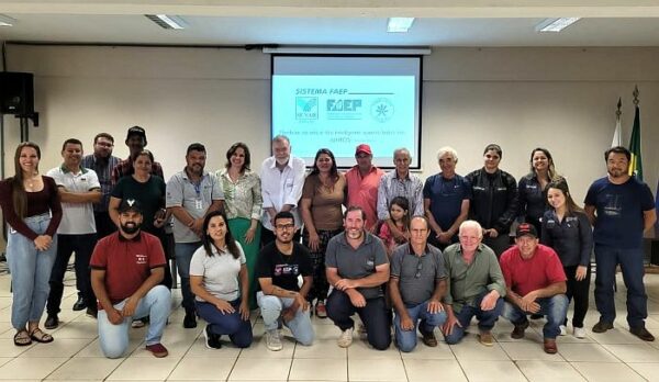 Prefeitura de Arapongas reúne produtores rurais e incentiva fortalecimento de empreendedorismo do agronegócio