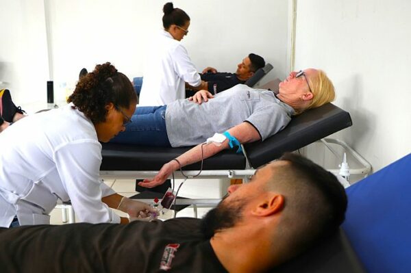 Mutirão para doação de sangue reúne 60 voluntários no Cisam em Arapongas