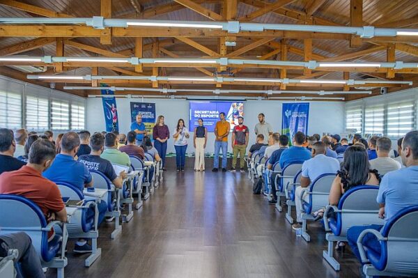 Arapongas participa de capacitação para o Programa Esporte Que Queremos