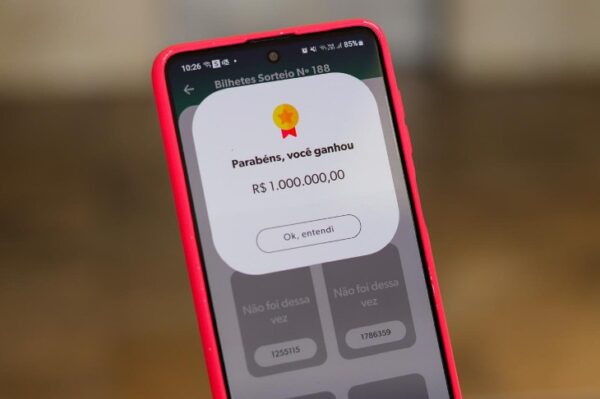 Prêmio de R$ 1 milhão do Nota Paraná vai para moradora de Londrina