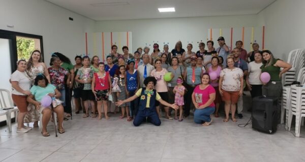 A Secretaria Municipal de Assistência Social de São Pedro do Ivaí realizou encontro do grupo Viva Feliz na Terceira Idade.