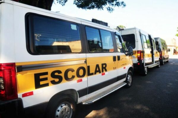 Prefeitura de Arapongas orienta sobre renovação de vistorias nos veículos de transporte escolar