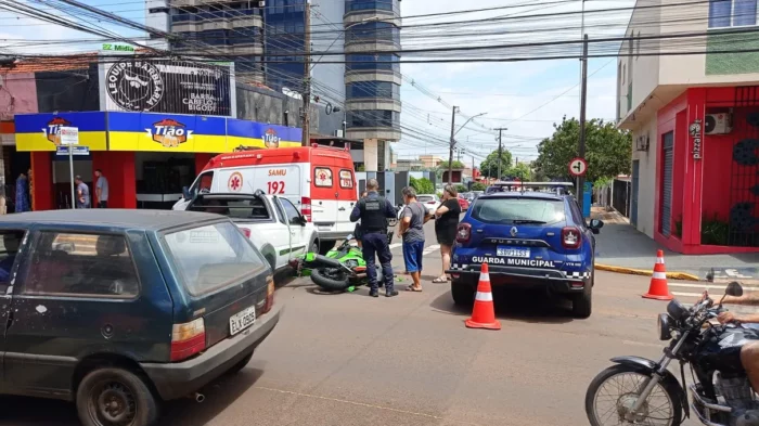 Acidente com moto de alta cilindrada deixa homem gravemente ferido em Arapongas