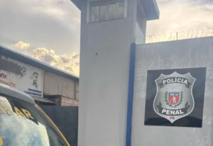 Traficante é preso tentando furtar carro no centro de Arapongas