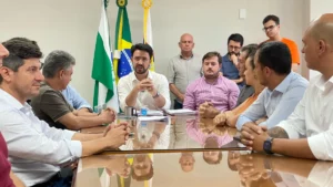 Rodolfo diz que Hospital de Apucarana foi inaugurado sem estar pronto
