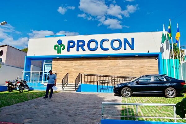 Procon Arapongas realiza mutirão de renegociação de dívidas e orientação financeira