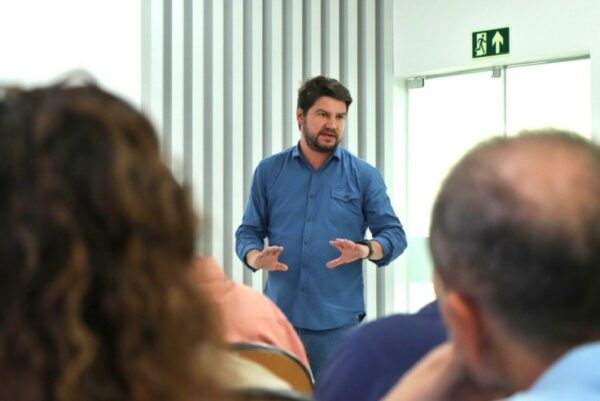Rafael Cita conduz reunião do Cisvir para alinhamento de demandas e fortalecimento de ações