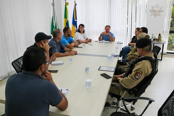 Prefeitura de Arapongas alinha detalhes para a realização fase municipal dos Jogos Escolares do Paraná