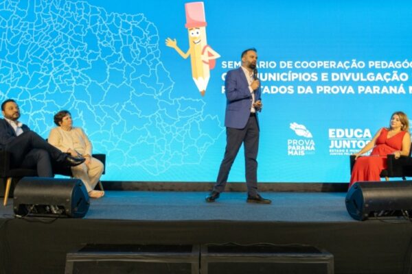 Estado premiará as 300 escolas municipais com os melhores índices de alfabetização