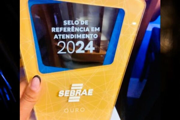 Sala do Empreendedor de Arapongas é premiada com o Selo de Atendimento Ouro do Sebrae