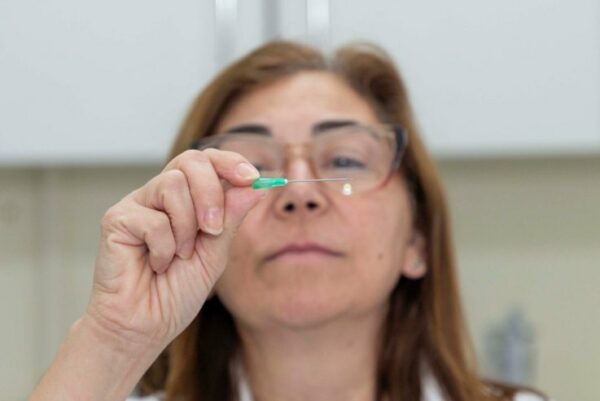 De maquiagem a seringas: 5 serviços que o Tecpar executa para facilitar sua vida