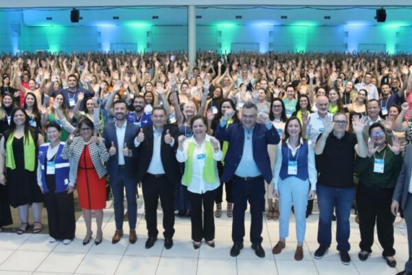 São Pedro do Ivaí está representado pela Secretária de Saúde Simone Tavares e sua equipe