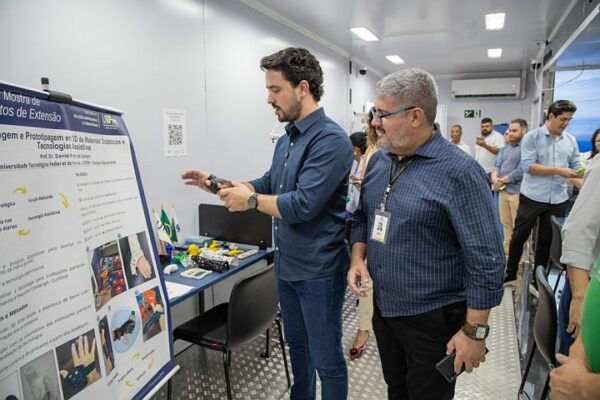 Carreta da Inovação é atração até quinta-feira em Apucarana