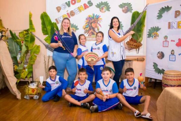 Escola Municipal Califórnia promove amostra cultural em homenagem aos povos indígenas