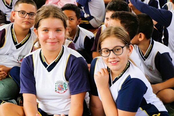 Arapongas inicia vacinação para alunos da rede municipal a partir do dia 06 de maio