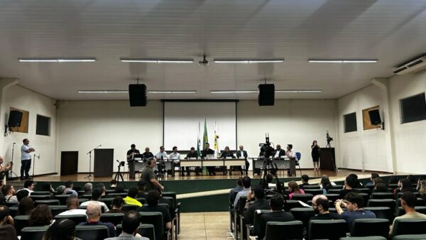 Câmara de Apucarana inicia ciclo de sessões ordinárias itinerantes na Unespar