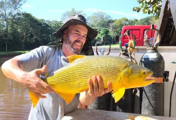 Feira do Peixe Vivo 2025 esgota estoque e comercializa 7 toneladas em Londrina